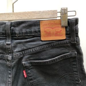 Black Levi’s Skinny Jeans